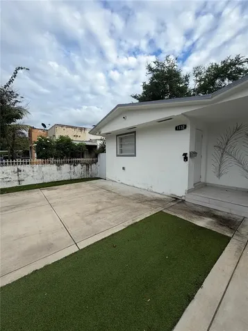 1132 NW 38th Street Miami FL 33127