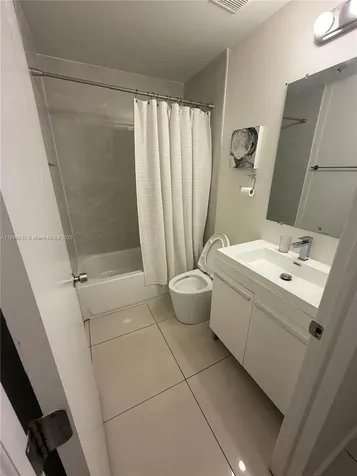 1132 NW 38th Street Miami FL 33127