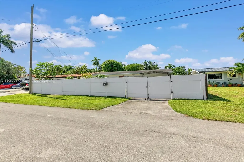 2631 Flamingo Lane Fort Lauderdale FL 33312