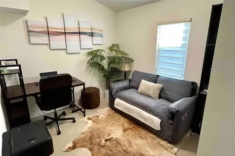 3132 NW 43rd Street Miami FL 33142