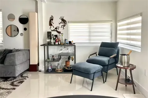 3132 NW 43rd Street Miami FL 33142
