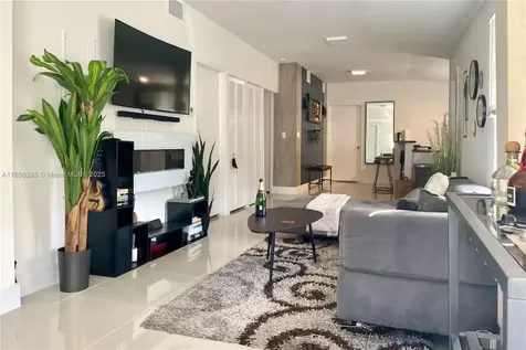3132 NW 43rd Street Miami FL 33142