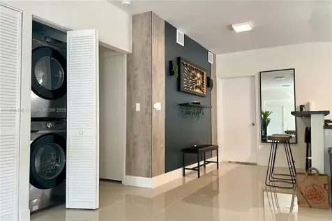 3132 NW 43rd Street Miami FL 33142