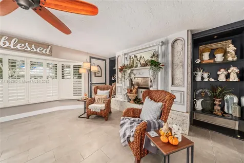 11041 NW 22nd Street Pembroke Pines FL 33026