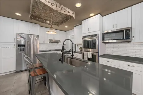 11041 NW 22nd Street Pembroke Pines FL 33026