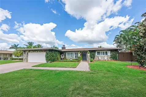 11041 NW 22nd Street Pembroke Pines FL 33026