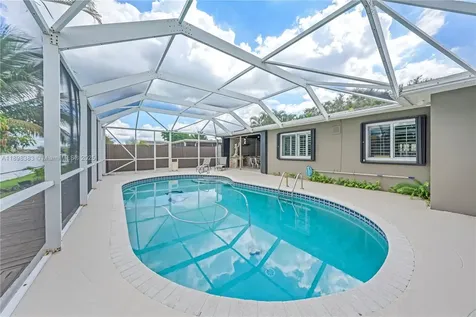 11041 NW 22nd Street Pembroke Pines FL 33026