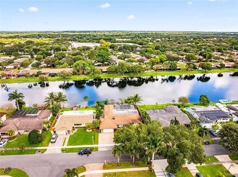 11041 NW 22nd Street Pembroke Pines FL 33026