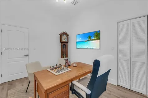 3067 Center Street Miami FL 33133