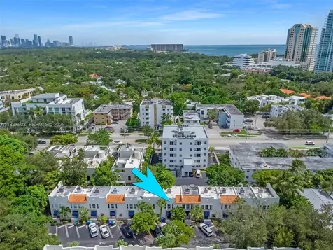 3067 Center Street Miami FL 33133