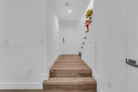 3067 Center Street Miami FL 33133