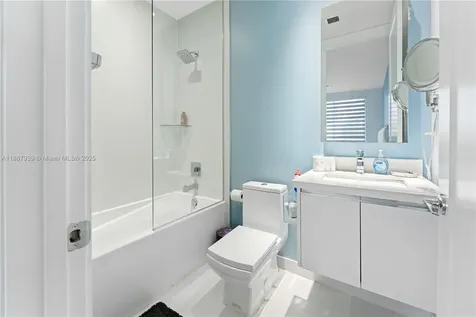 10354 NW 64th Street Doral FL 33178