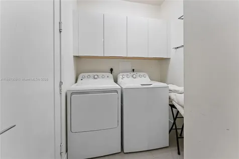 10354 NW 64th Street Doral FL 33178