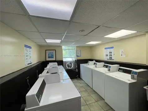 3680 Inverrary Drive Lauderhill FL 33319
