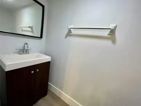 3680 Inverrary Drive Lauderhill FL 33319