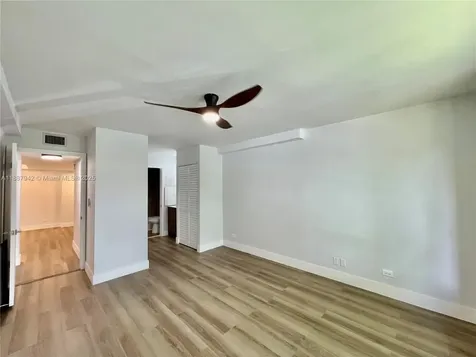 3680 Inverrary Drive Lauderhill FL 33319