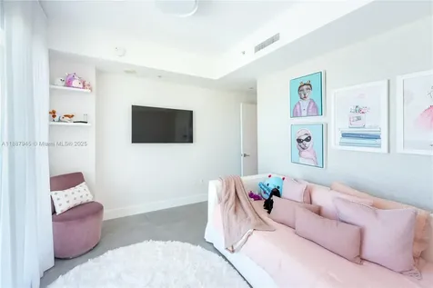 3801 Collins Avenue Miami Beach FL 33140