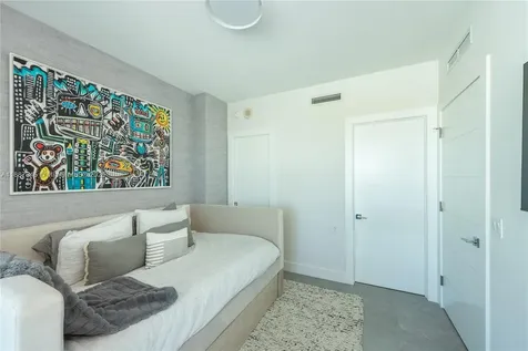 3801 Collins Avenue Miami Beach FL 33140