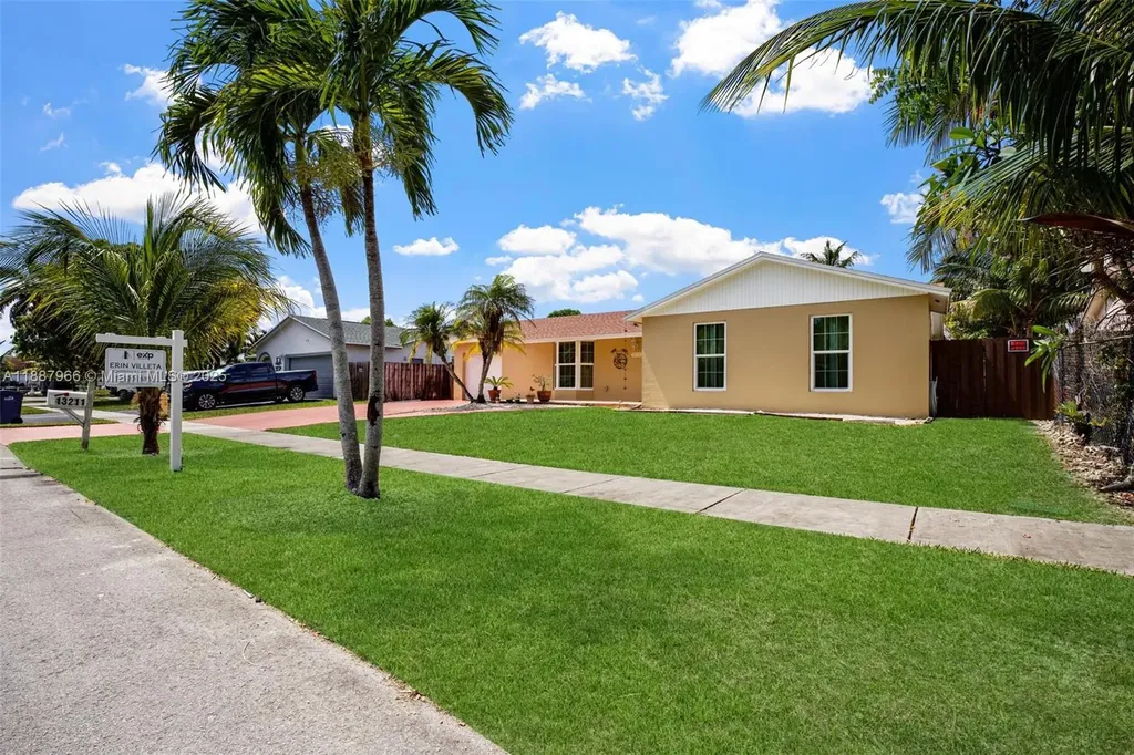 13211 SW 262nd Terrace Homestead FL 33032