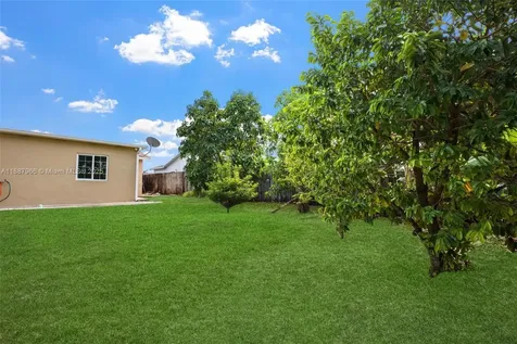 13211 SW 262nd Terrace Homestead FL 33032