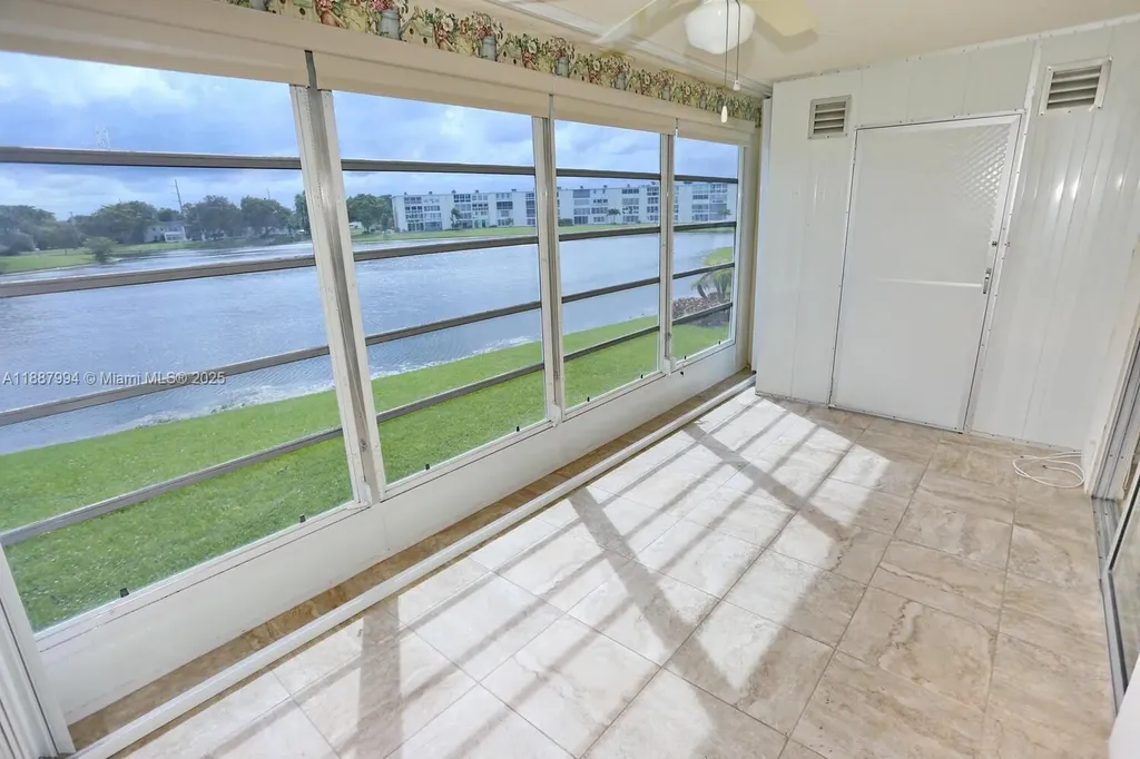 2079 Harwood F Deerfield Beach FL 33442