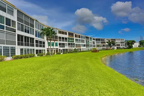 2079 Harwood F Deerfield Beach FL 33442