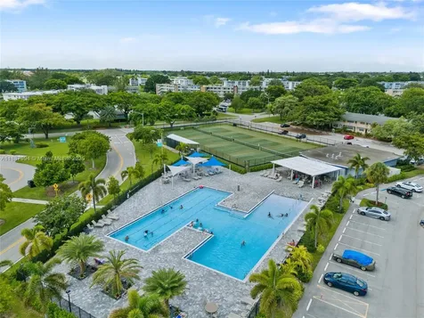 2079 Harwood F Deerfield Beach FL 33442