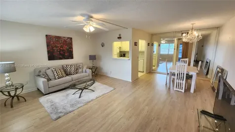 2079 Harwood F Deerfield Beach FL 33442