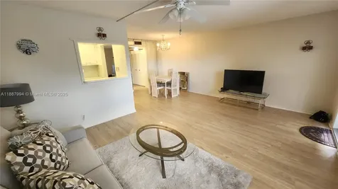 2079 Harwood F Deerfield Beach FL 33442