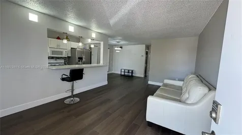 160 NE 203rd Terrace Miami Gardens FL 33179