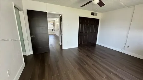 160 NE 203rd Terrace Miami Gardens FL 33179
