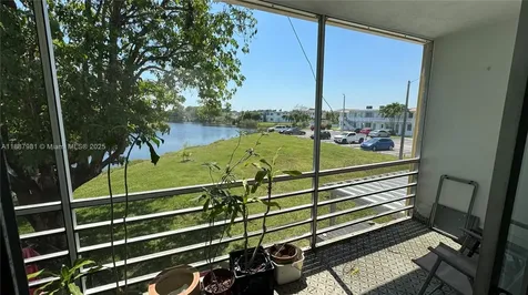 160 NE 203rd Terrace Miami Gardens FL 33179
