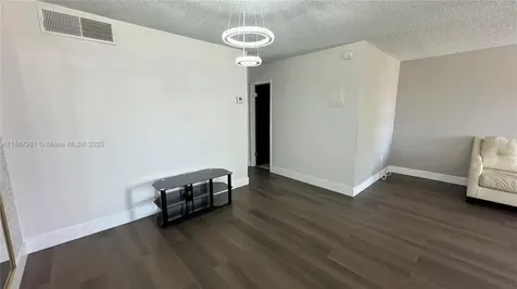 160 NE 203rd Terrace Miami Gardens FL 33179
