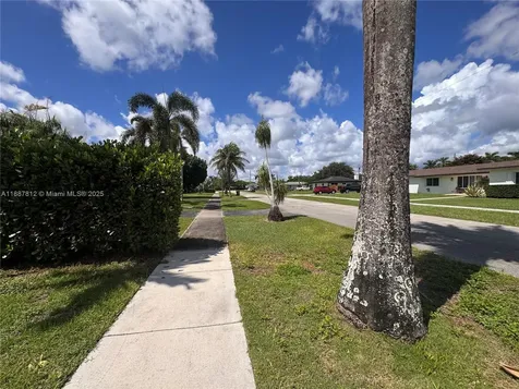 444 NW 21st Street Homestead FL 33030