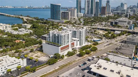 Miami FL 33137