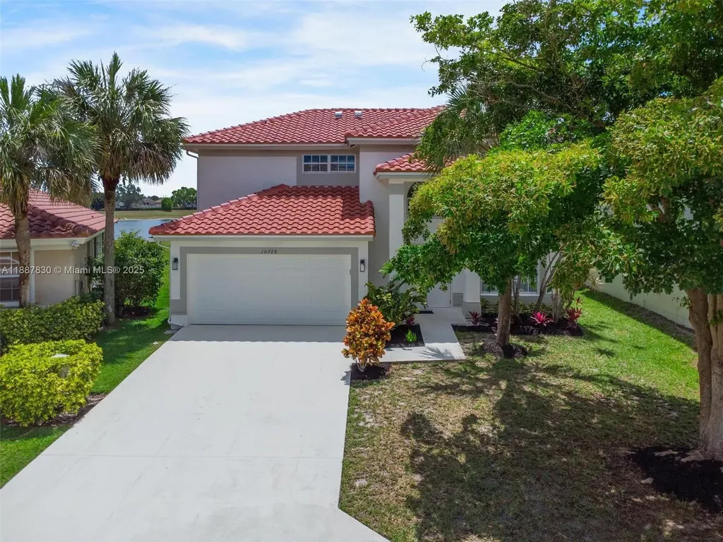 10728 Oak Lake Way Boca Raton FL 33498