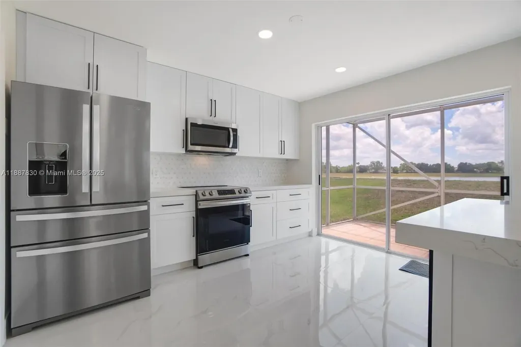 10728 Oak Lake Way Boca Raton FL 33498