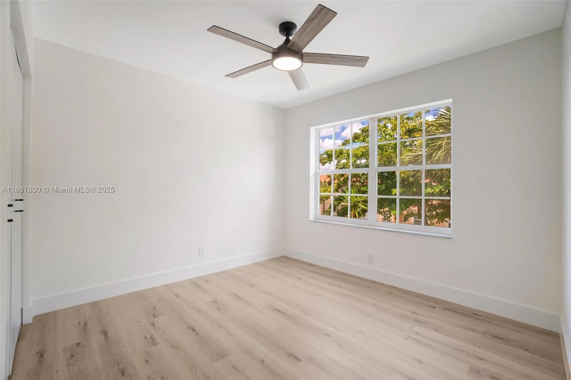 10728 Oak Lake Way Boca Raton FL 33498