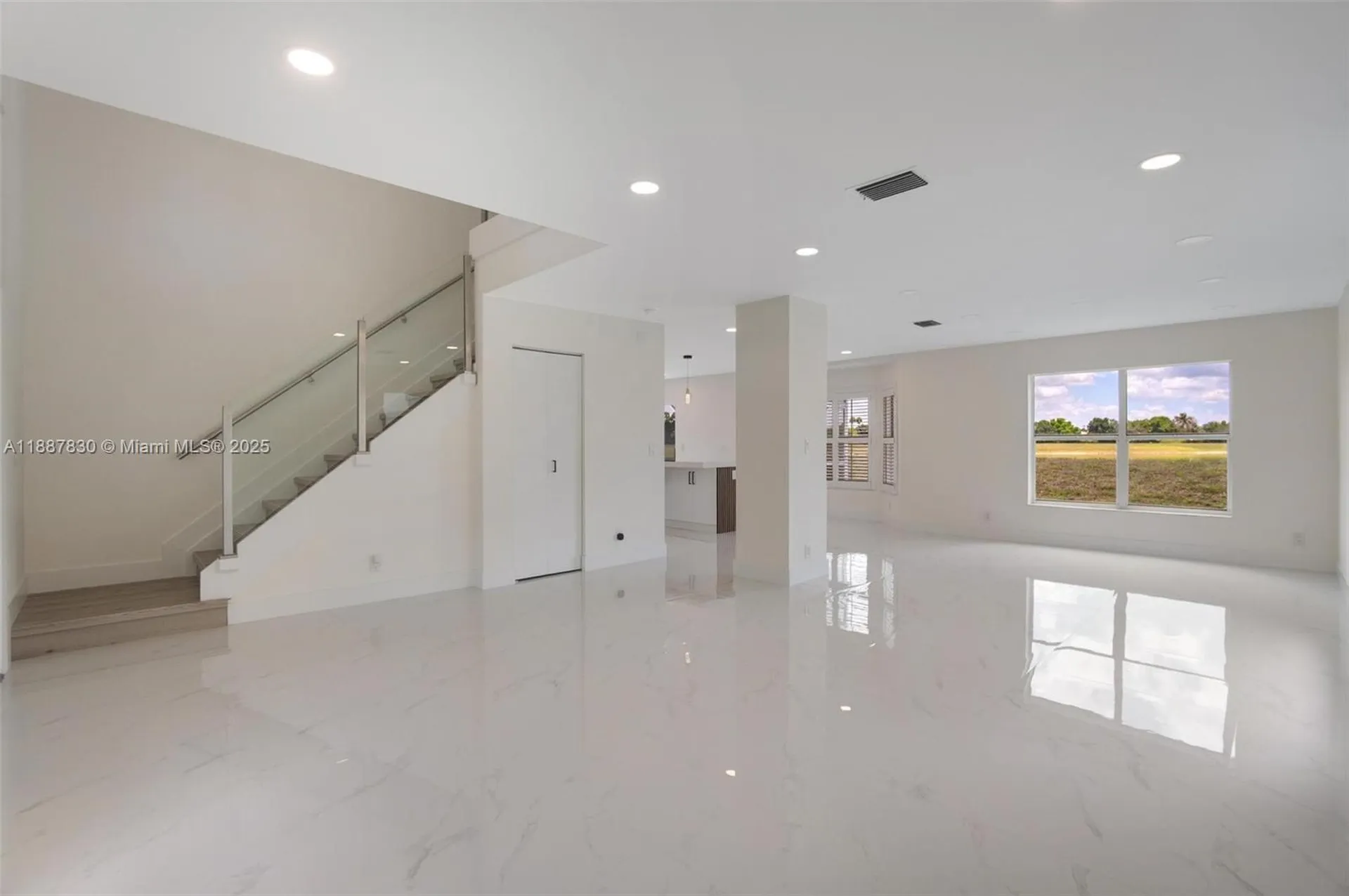 10728 Oak Lake Way Boca Raton FL 33498