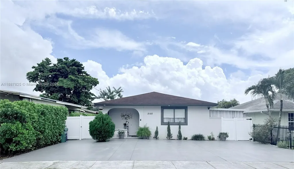 2150 NW 43rd Street Miami FL 33142