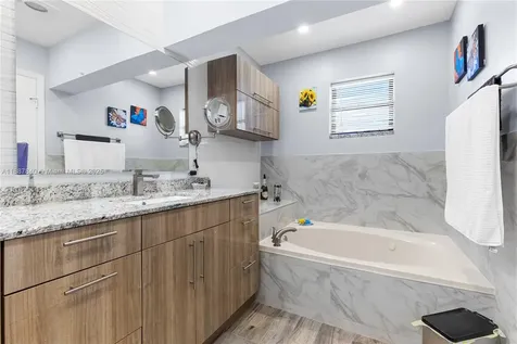 16624 Greens Edge Circle Weston FL 33326