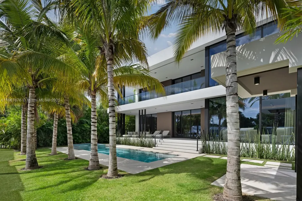 13225 Arch Creek Terrace North Miami FL 33181
