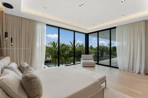 13225 Arch Creek Terrace North Miami FL 33181