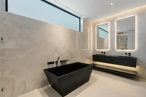 13225 Arch Creek Terrace North Miami FL 33181