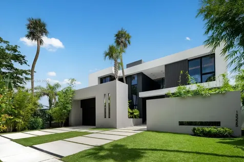 13225 Arch Creek Terrace North Miami FL 33181