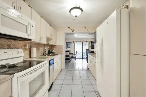 18690 Belview Drive Cutler Bay FL 33157