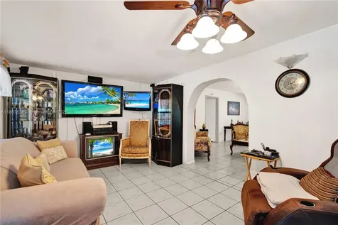 18690 Belview Drive Cutler Bay FL 33157