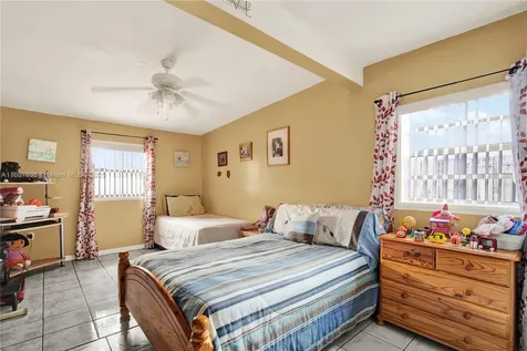 18690 Belview Drive Cutler Bay FL 33157