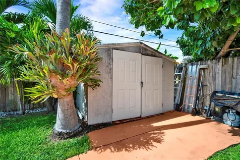 18690 Belview Drive Cutler Bay FL 33157