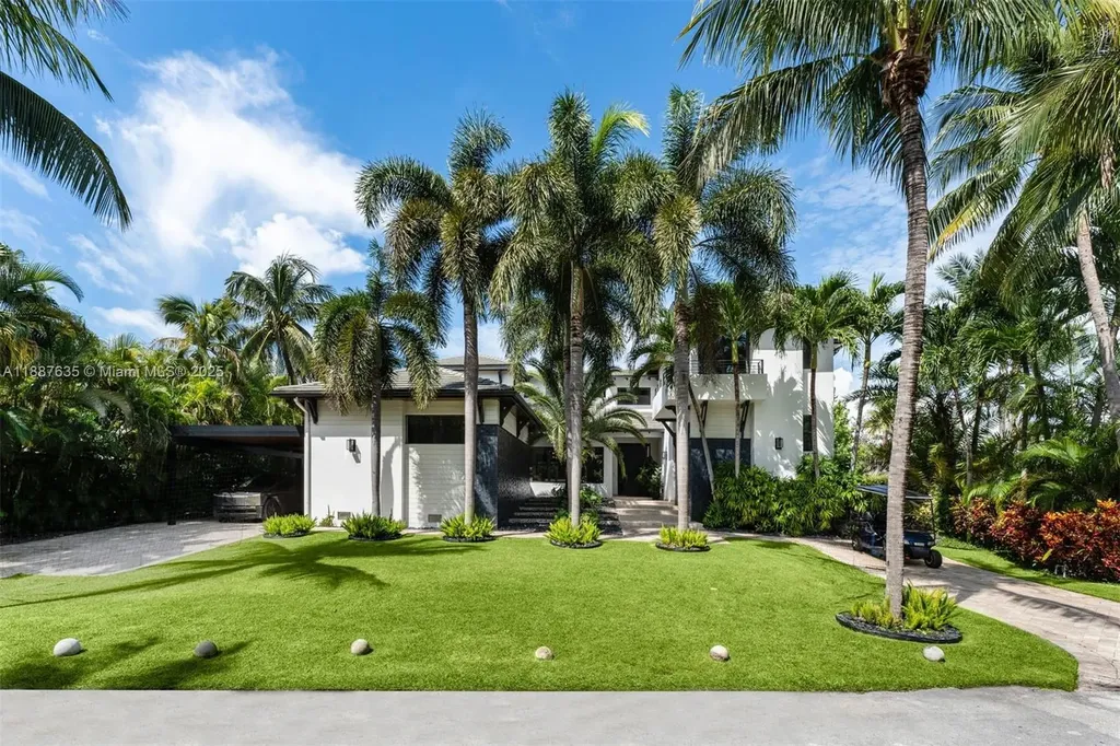 330 Caribbean Road Key Biscayne FL 33149